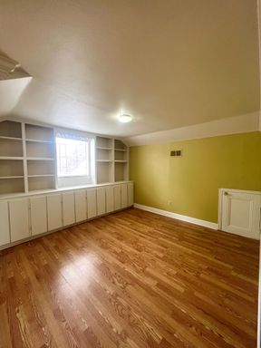 1bd/1ba with balcony minutes from Magazine St. – photo 1