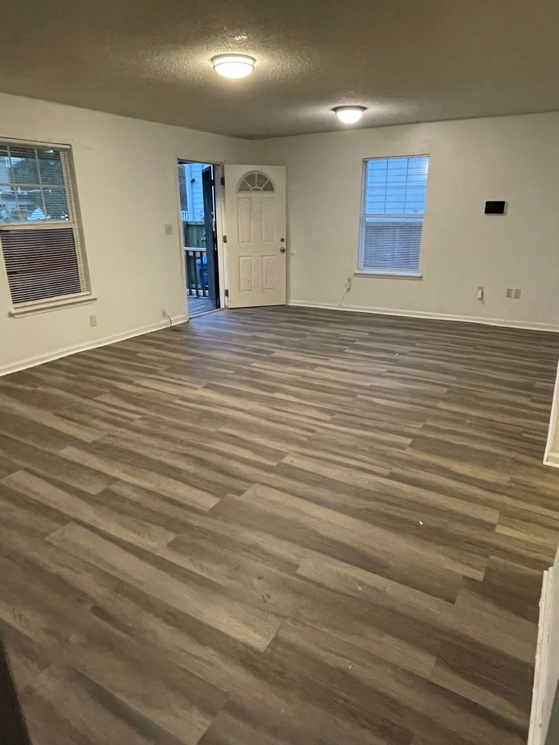 New Orleans Apartment: 8720 - 8722 Hickory Street