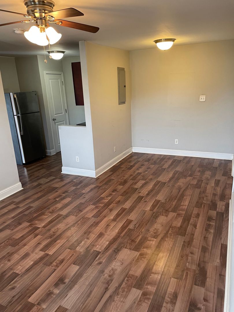 New Orleans Apartment: 2309-11 Baronne Street