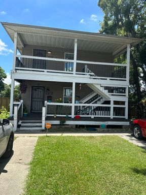 Spacious 3BD with Off Street Parking – photo 1