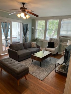 2BD/1BA Steps to Tulane! – photo 1