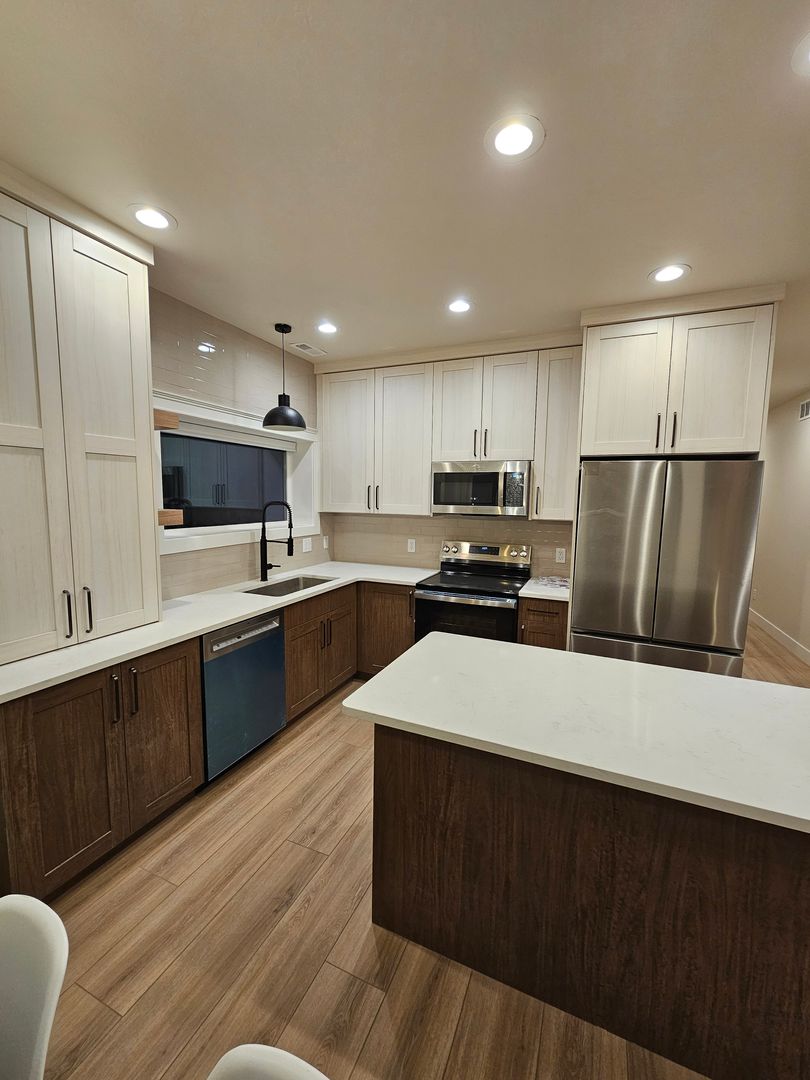 Rexburg Apartment: 156 E 2nd S