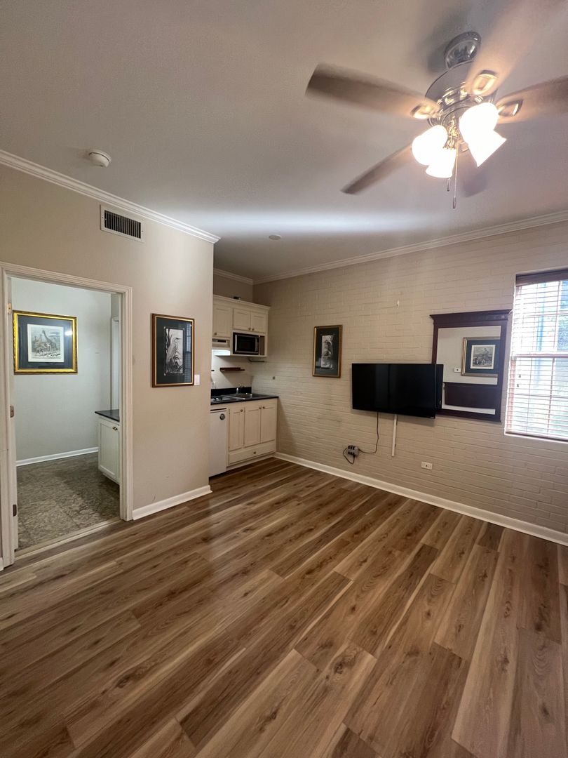 213 Bendel Rd Unit 111 13 of 31