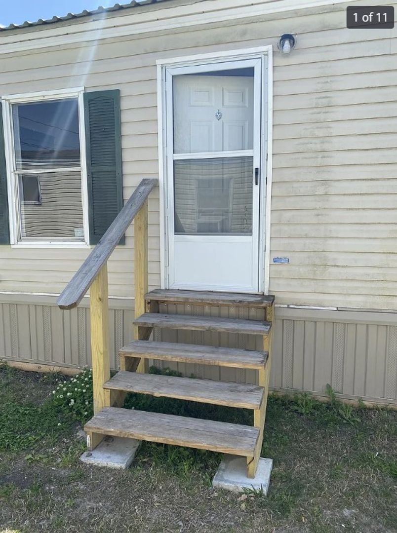 Breaux Bridge Apartment: 1118 Melvin Dupuis Rd