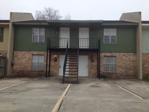 Lafayette Apartment: 214 Rials