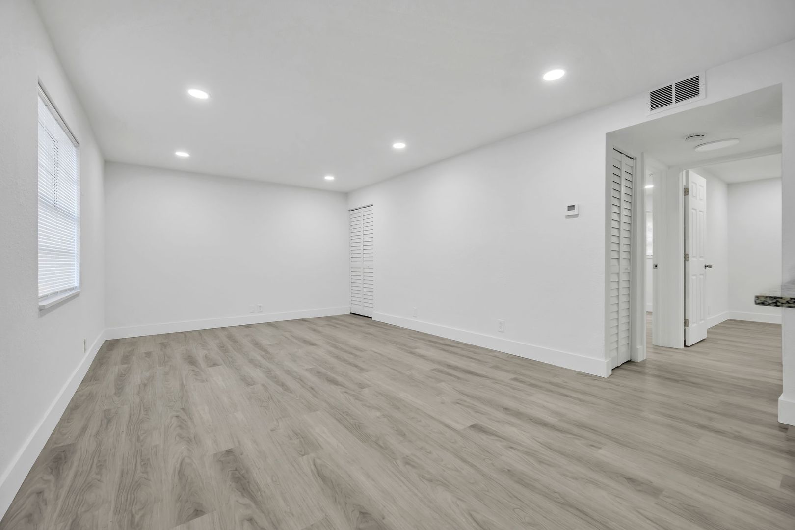 Ft. Lauderdale Apartment: 1015 NE 17 Ave