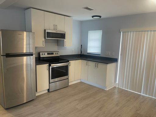 Modern 2 Bedroom - 2 Bathroom Unit Coming Soon – photo 1
