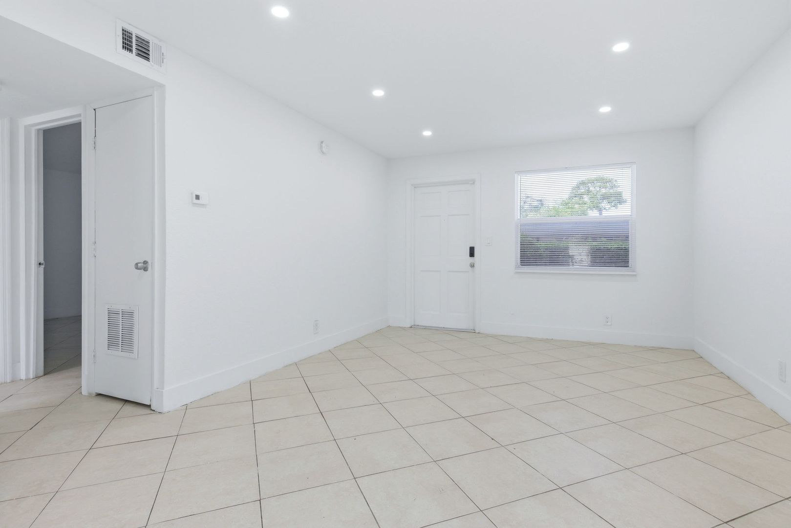 Ft. Lauderdale Apartment: 1015 NE 17 Ave