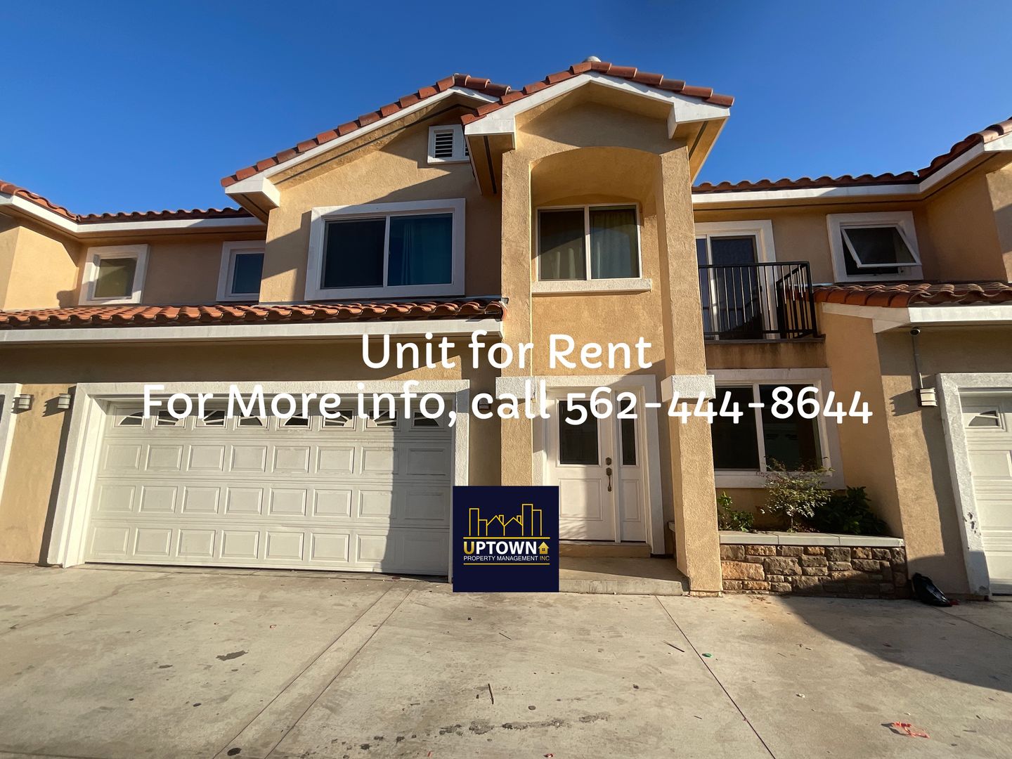 Paramount Apartment: 15158-15160 Orange ave