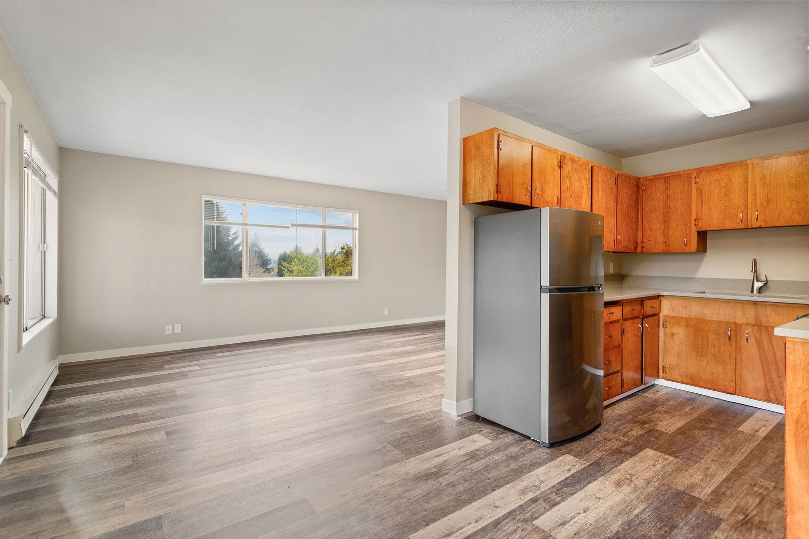 Portland Apartment: 4121 SE 28th Ave