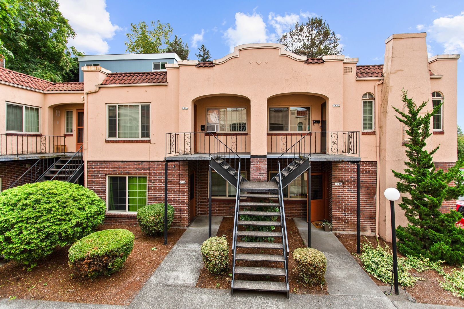 Portland Apartment: 1320-1344 NE 68th Ave