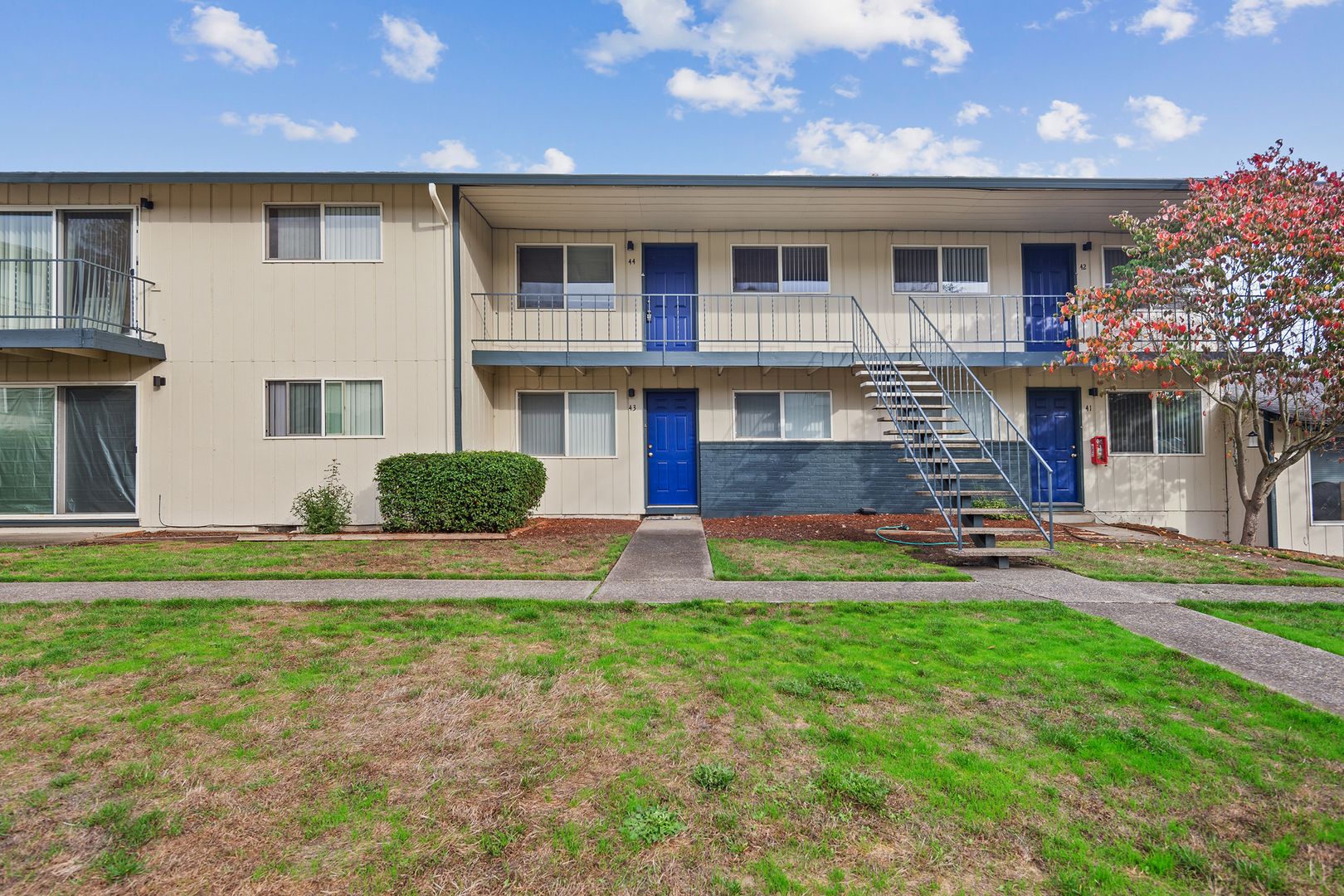 Portland Apartment: 13000 NW Cornell Road