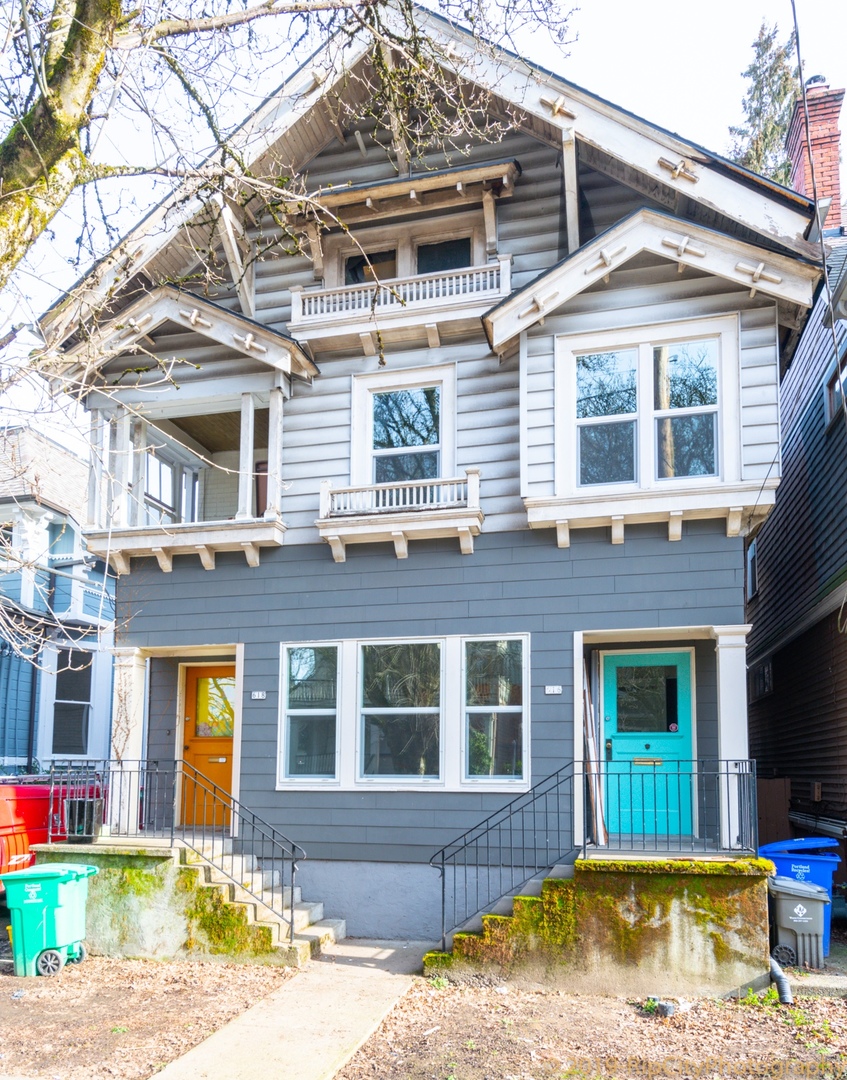 Portland Apartment: 616 NW 22nd Ave