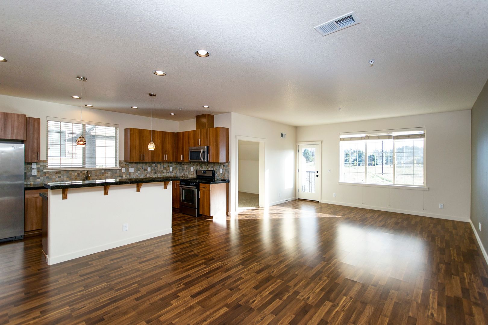 Hillsboro Townhome: 7894 NE Miriam Way