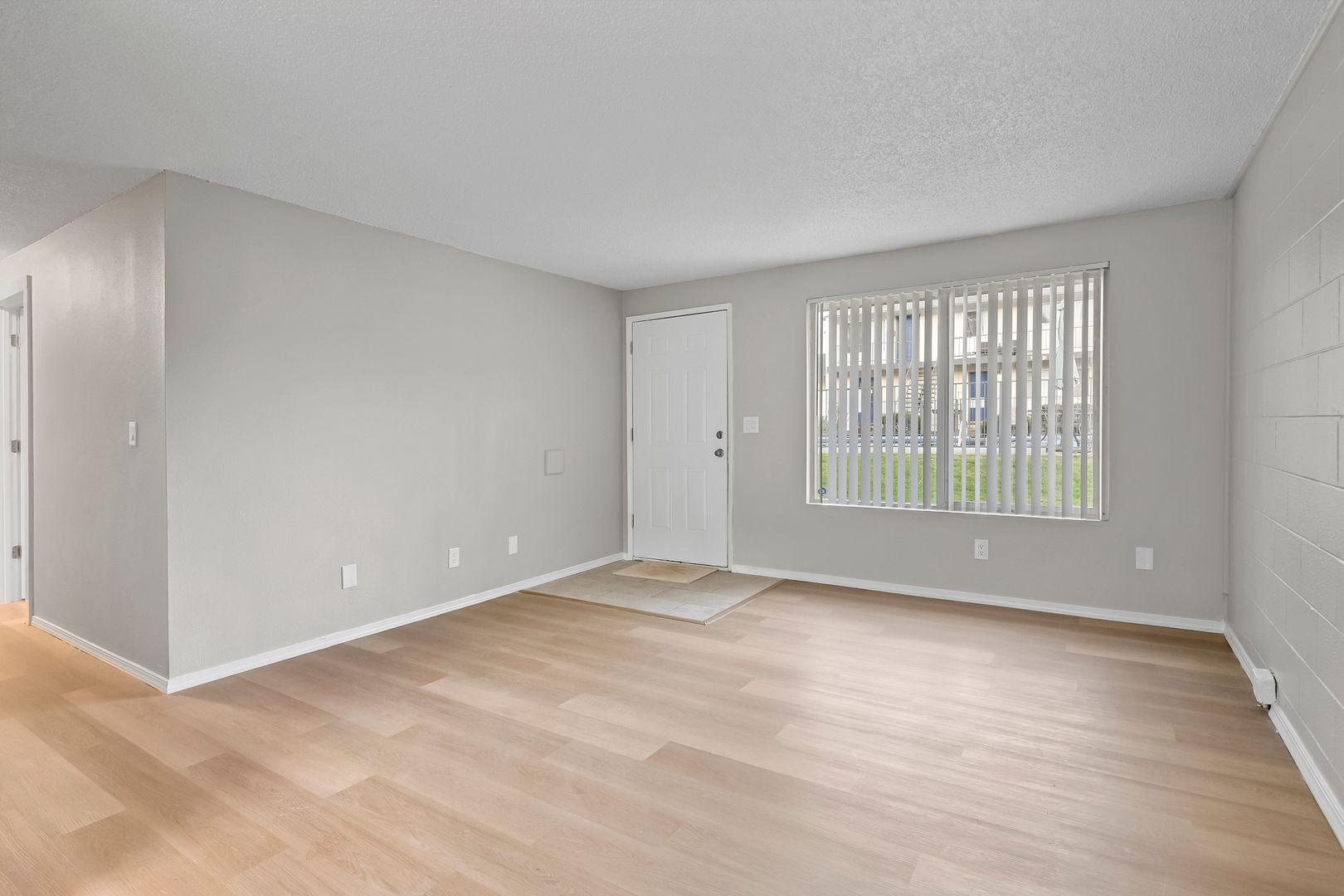 Portland Apartment: 13000 NW Cornell Road