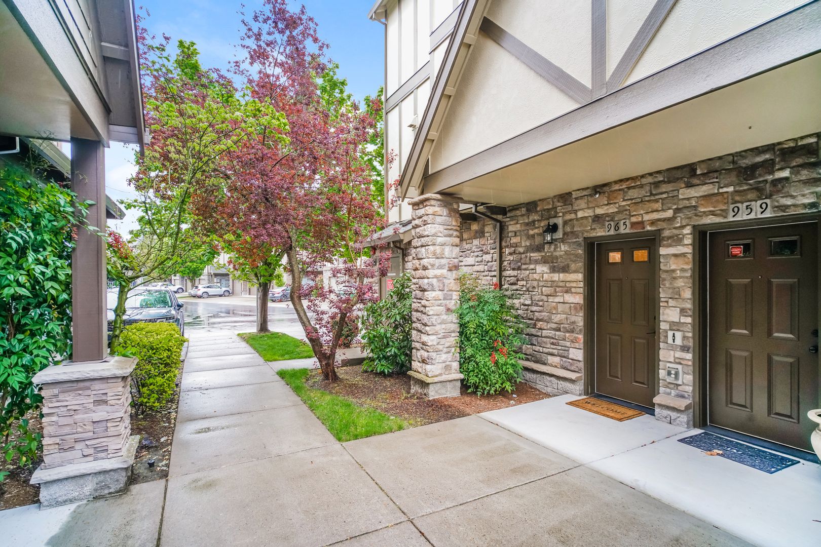 Hillsboro Townhome: 965 NE Wheellock Pl