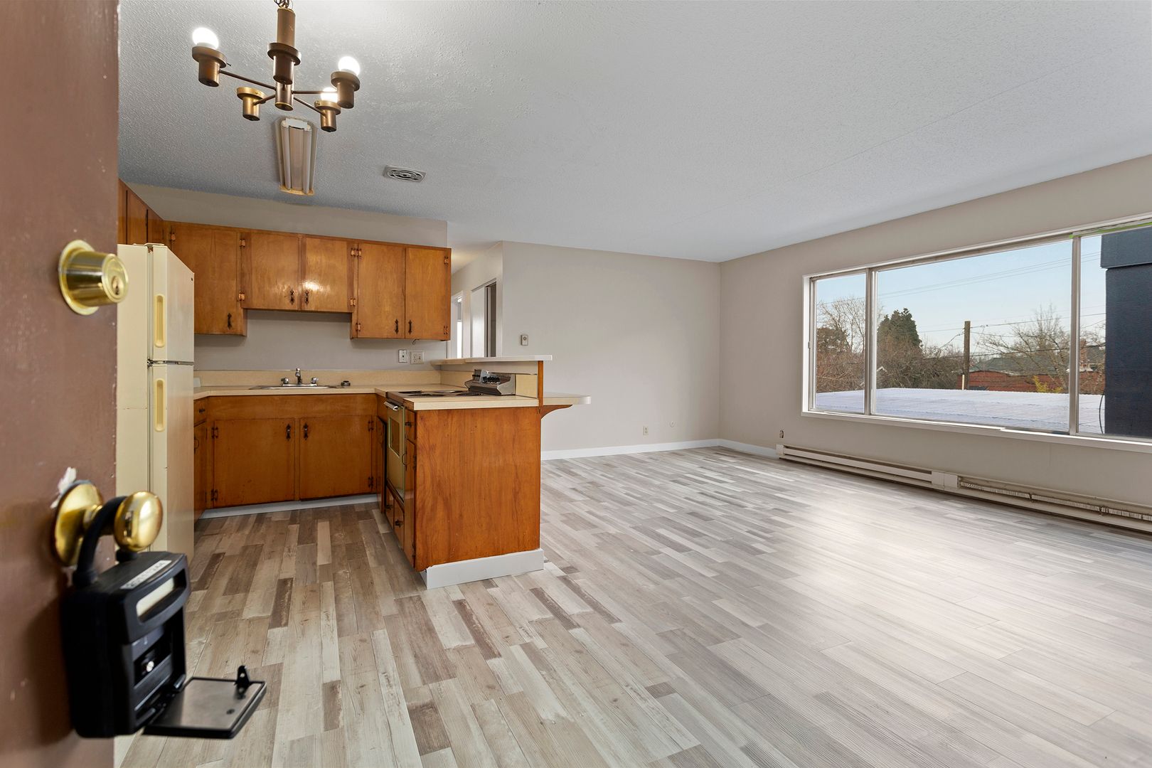 Portland Apartment: 4121 SE 28th Ave
