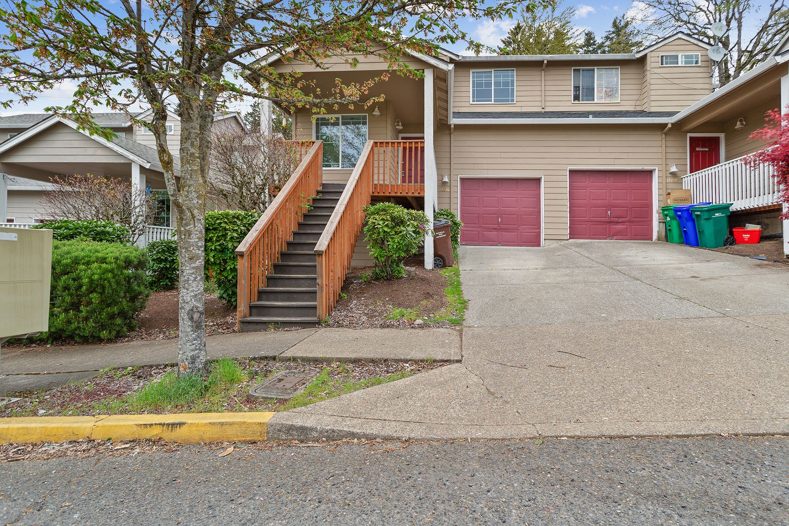 Happy Valley Apartment: 14154-14198 SE Summerfield Loop