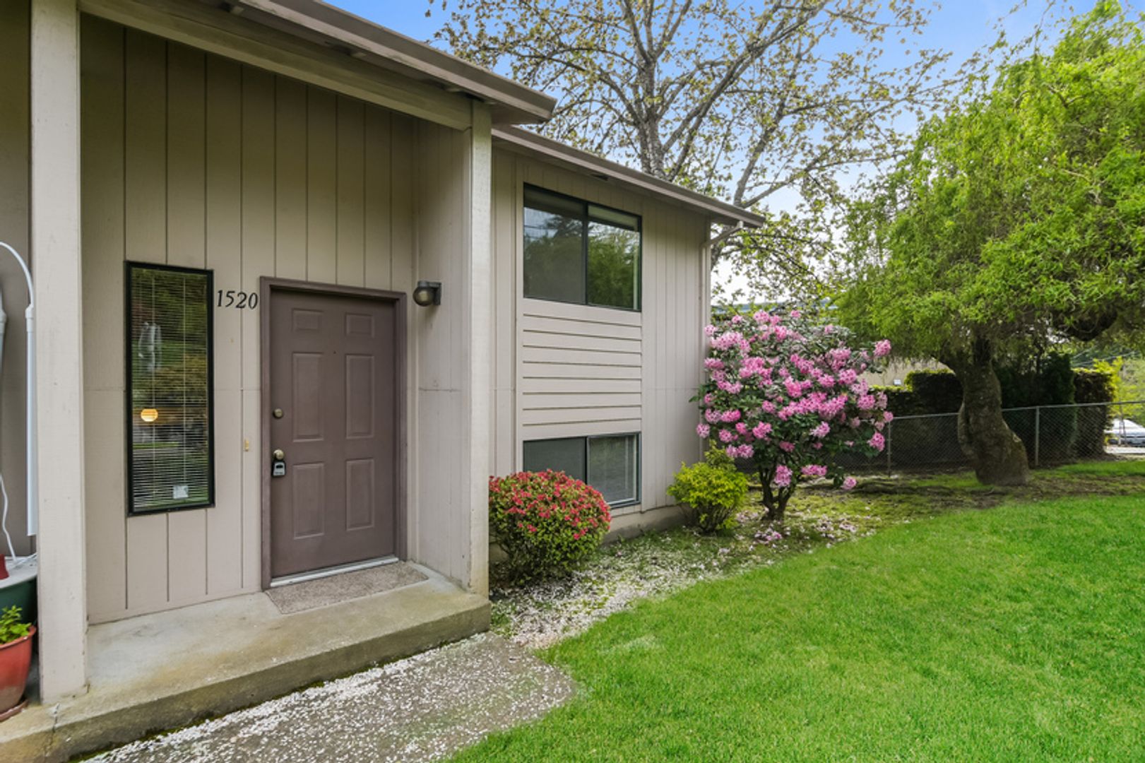 Portland Apartment: 1508-1520 SW Dewitt St