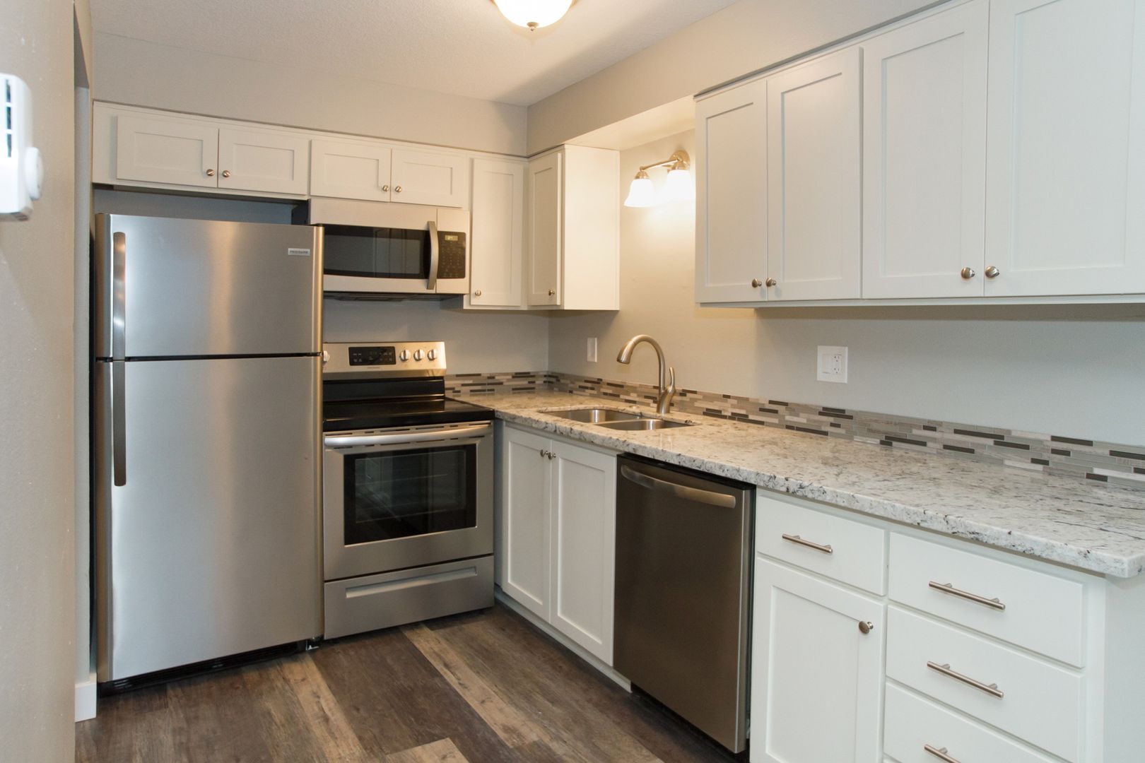 Portland Apartment: 2600 NE Lombard