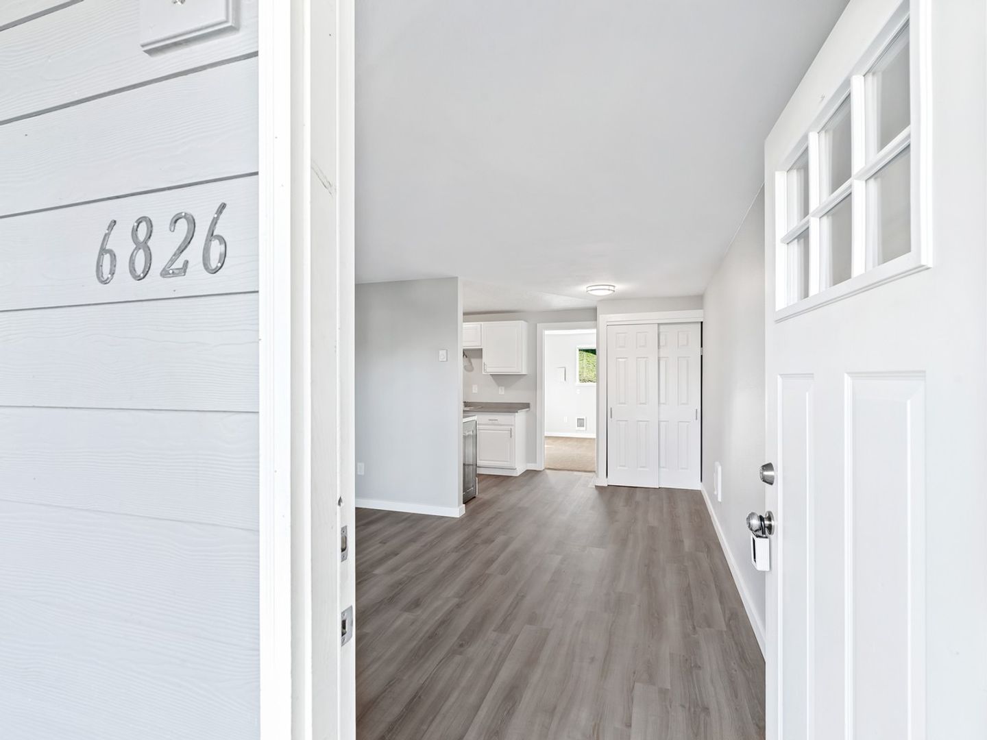 Portland Apartment: 6804-6838 N Richmond Ave