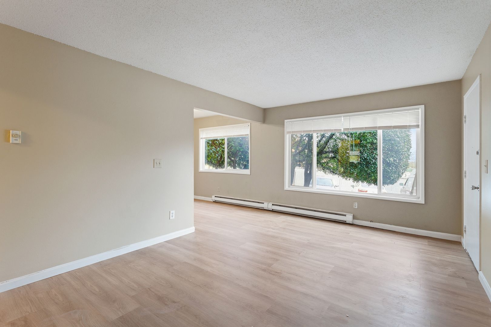 Portland Apartment: 4633 SW Huber St