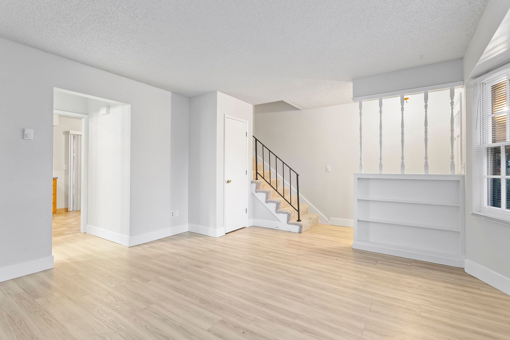 Vancouver Apartment: 6417-6625 Kansas St.