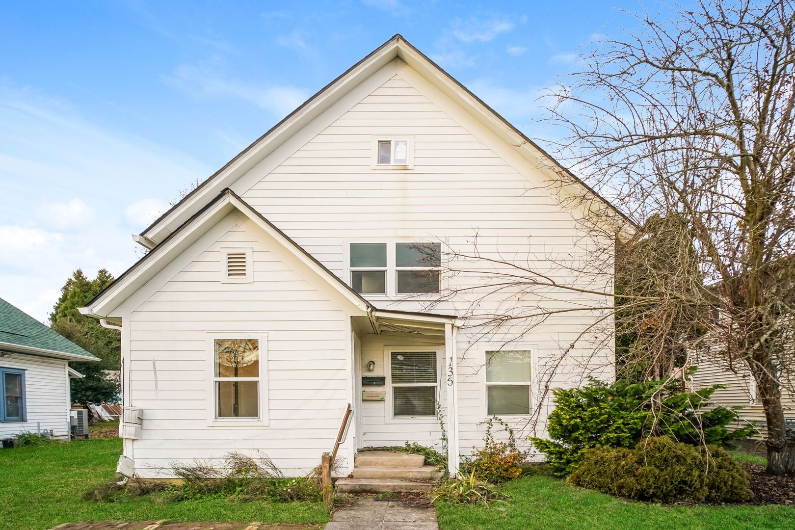 Hillsboro Apartment: 135 NE Jackson St