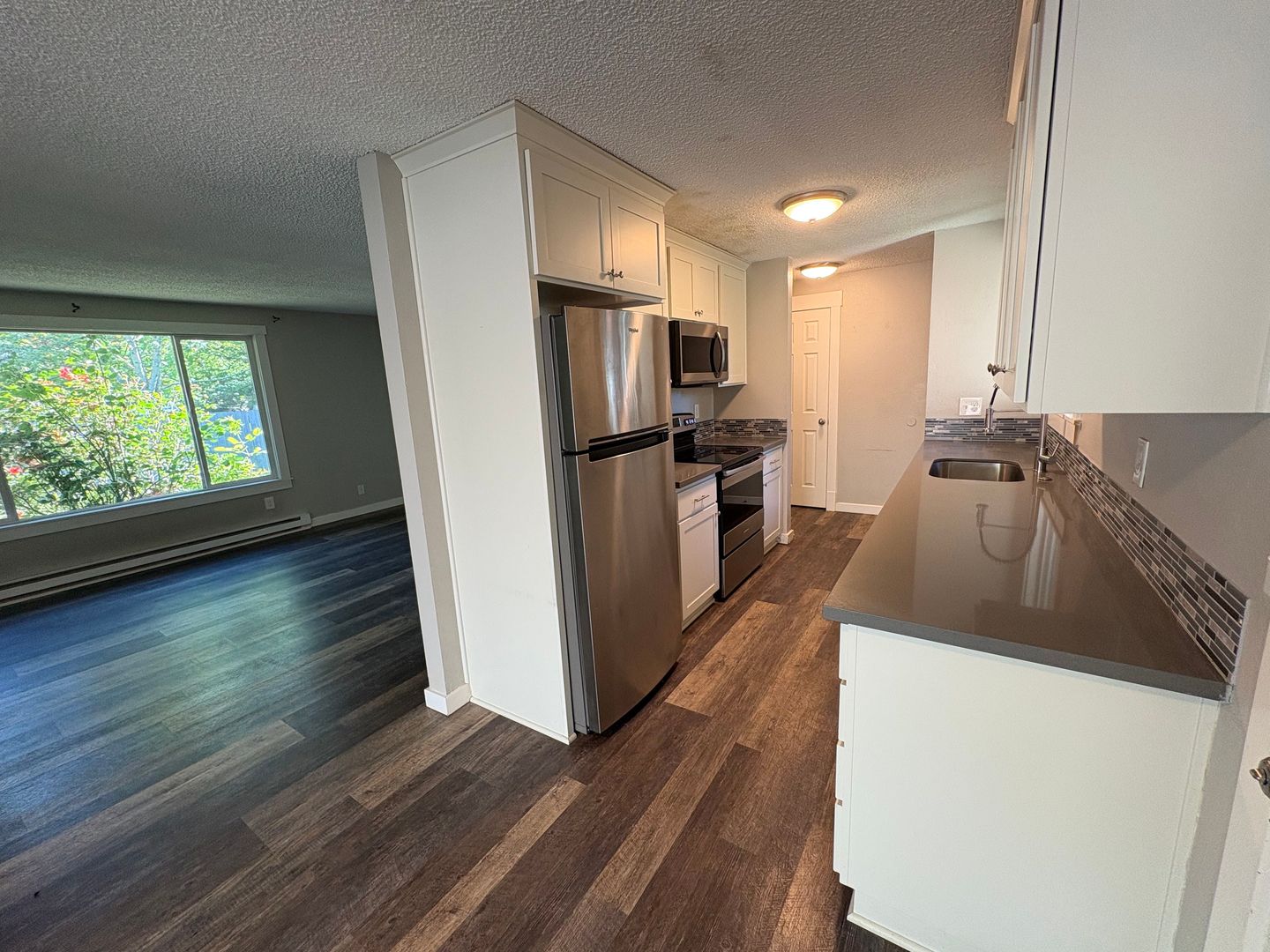 Tigard Townhome: 8020 SW Thorn St