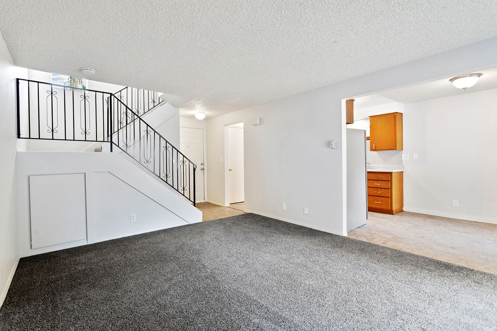 Hillsboro Apartment: 367 NW Bailey Avenue
