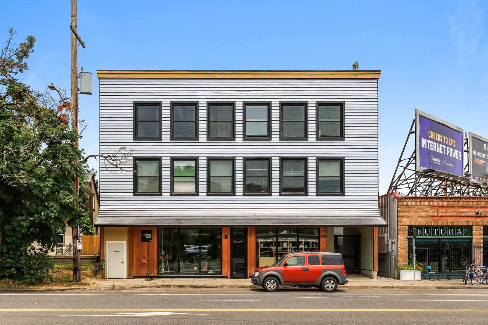 Portland Apartment: 1515 N ROSA PARKS WAY