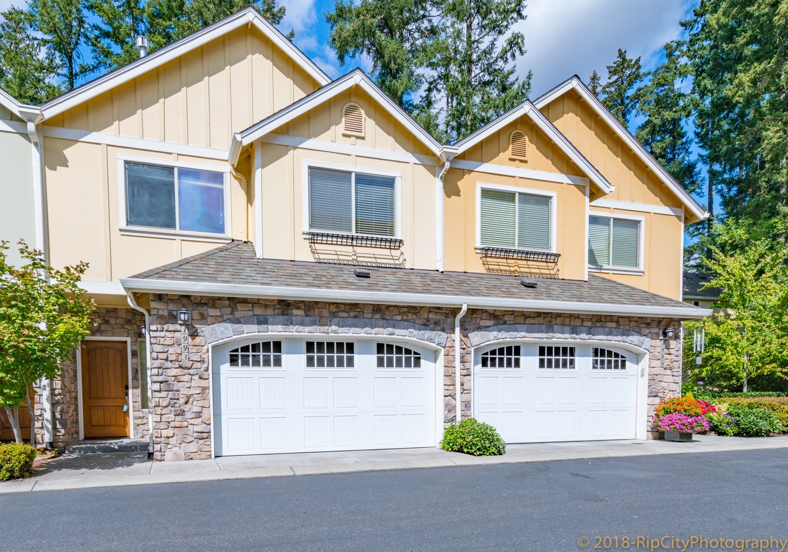 Hillsboro Townhome: 1993 NE 48th Way