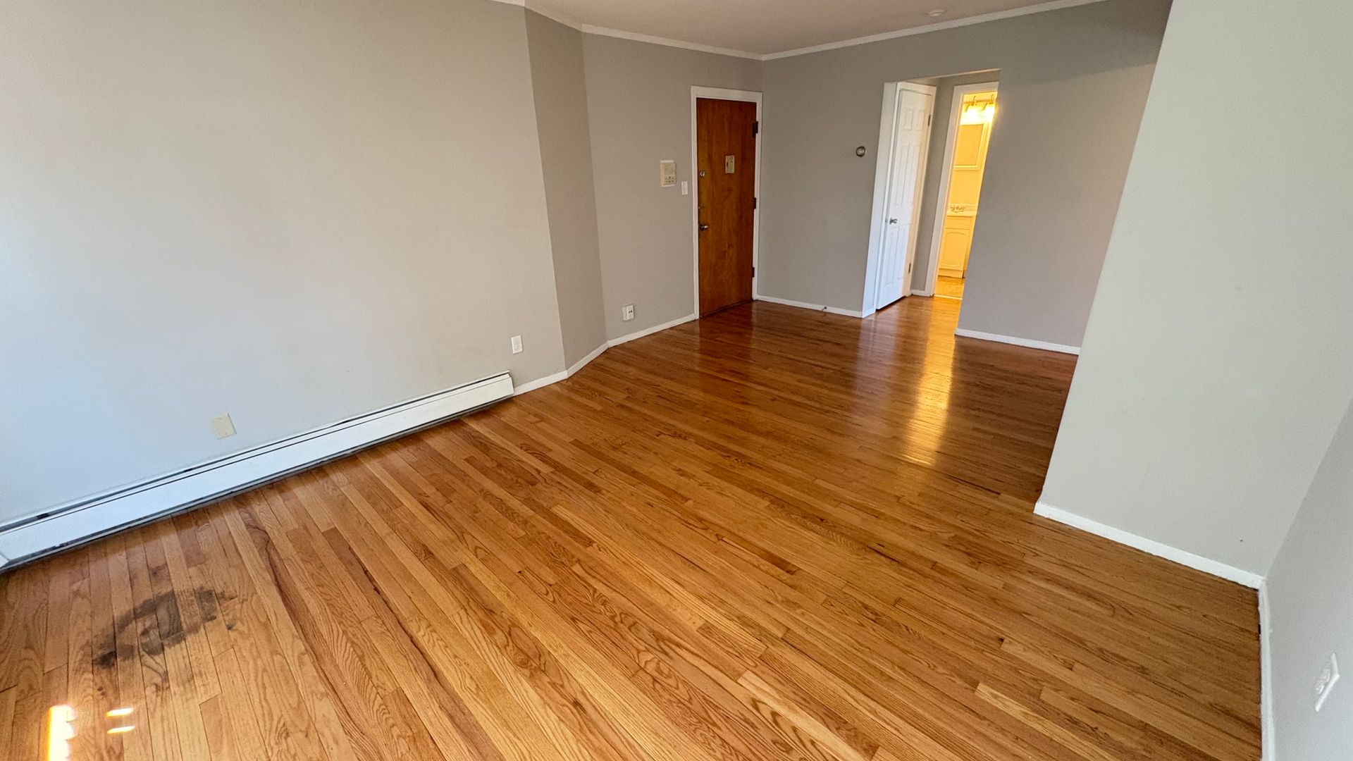 Gary Apartment: 1005 W. 35th Ave