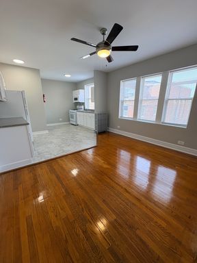 2 Bedroom with Heat Included! – photo 1