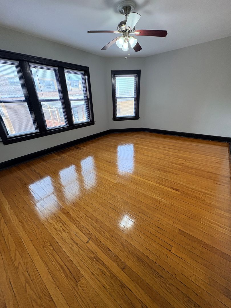 Chicago Apartment: 1525 N Austin Bvld