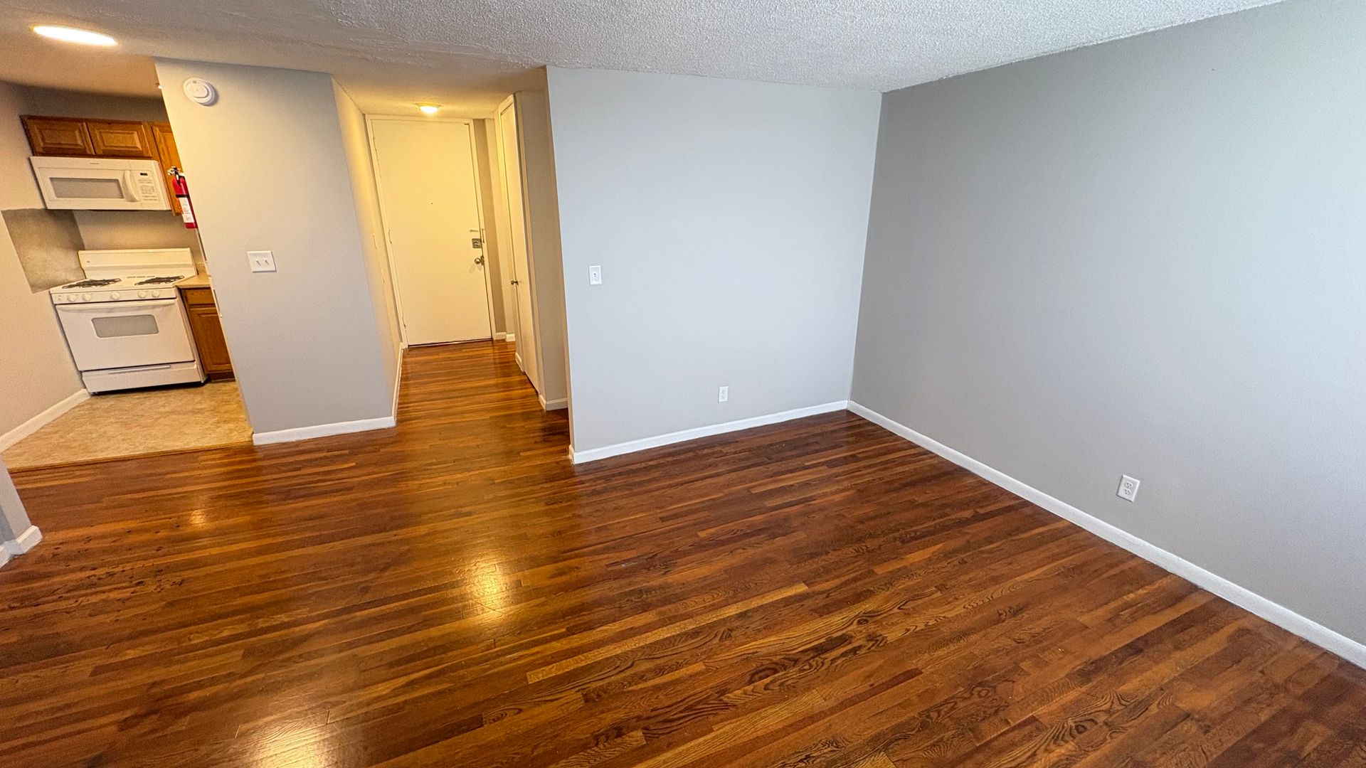 Gary Apartment: 430 S. Grand Blvd