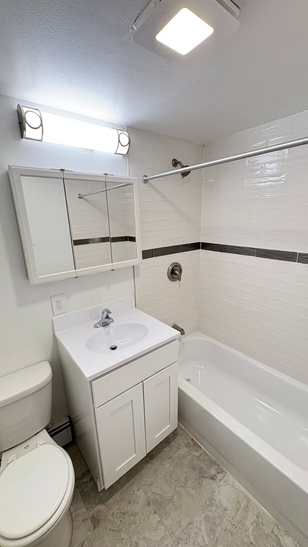 Gary Apartment: 1015 W. 35th Ave