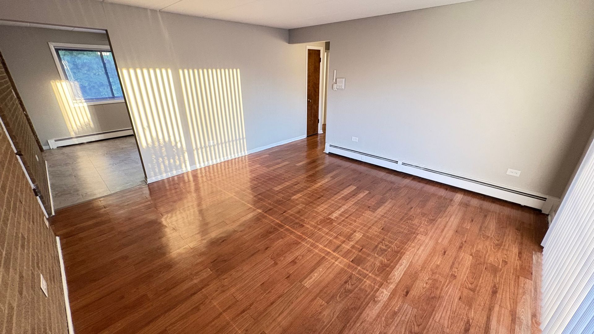 Blue Island Apartment: 13033 Wood St
