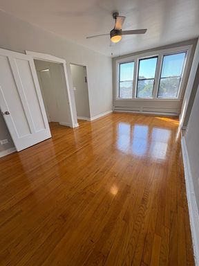 1 Bedroom with Heat Included! – photo 1