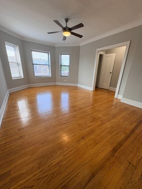 2 Bedroom Apartment Available! – photo 1