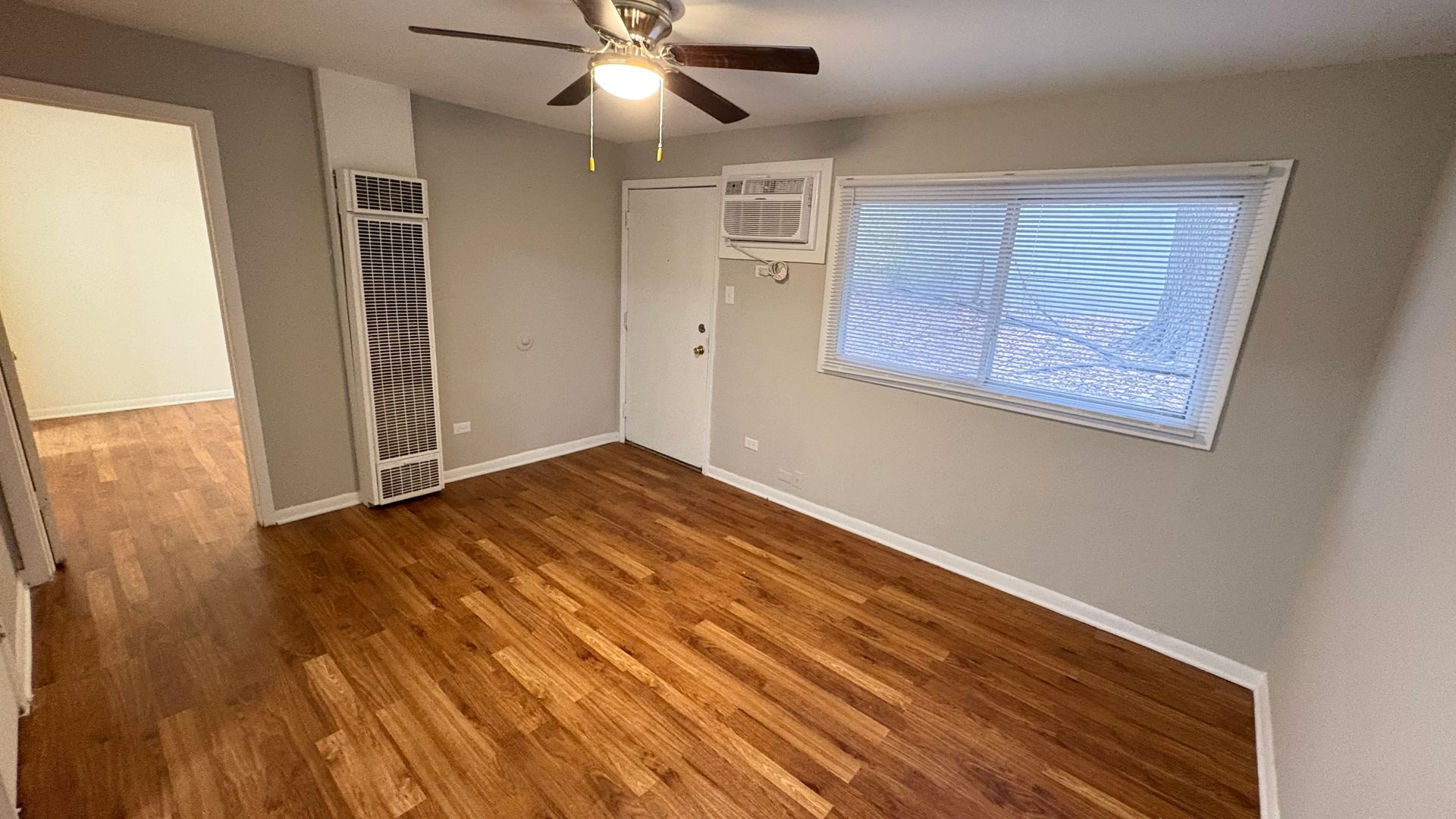 Blue Island Apartment: 2250 Burr Oak Ave