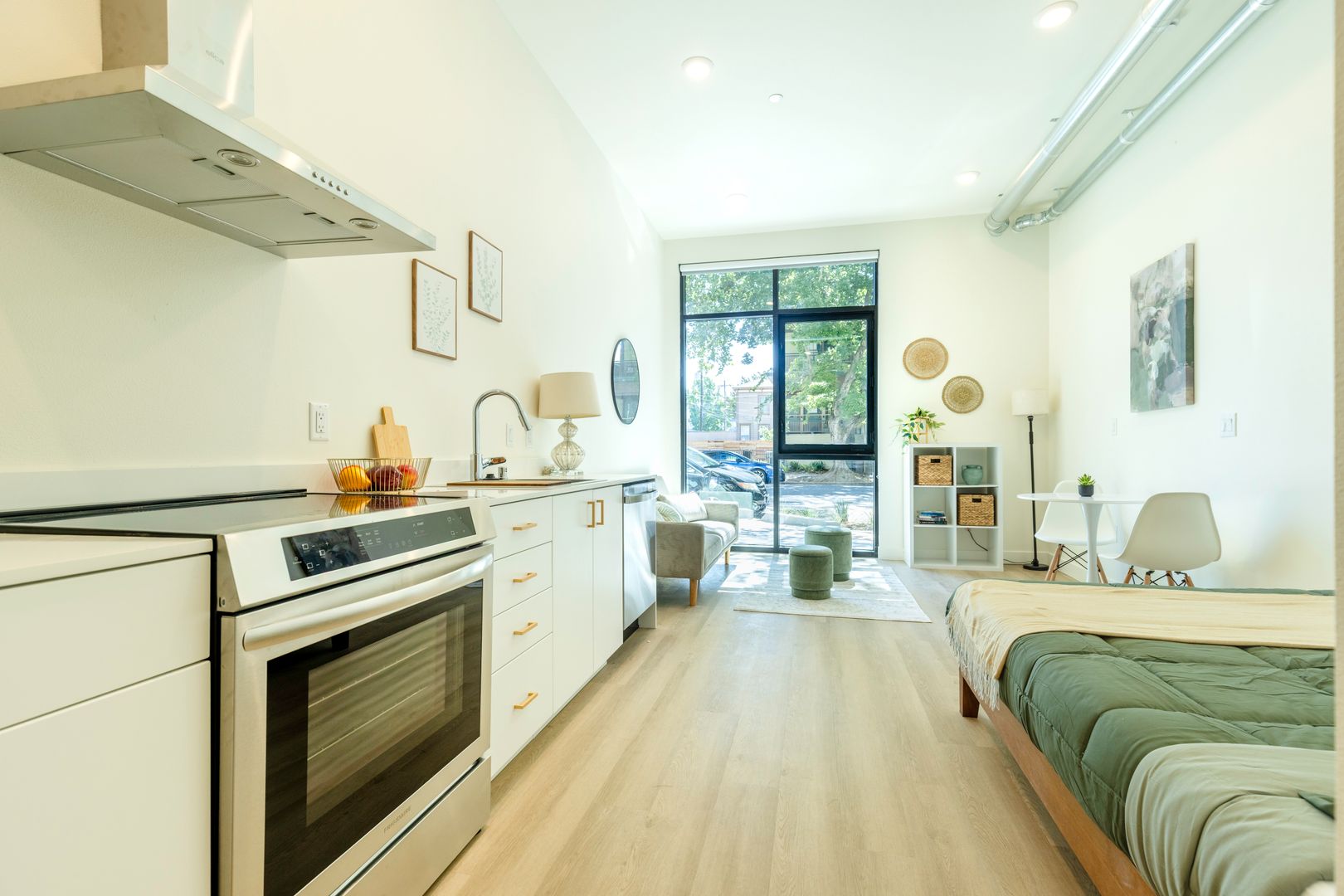 Sacramento Apartment: 424-428 12th Street
