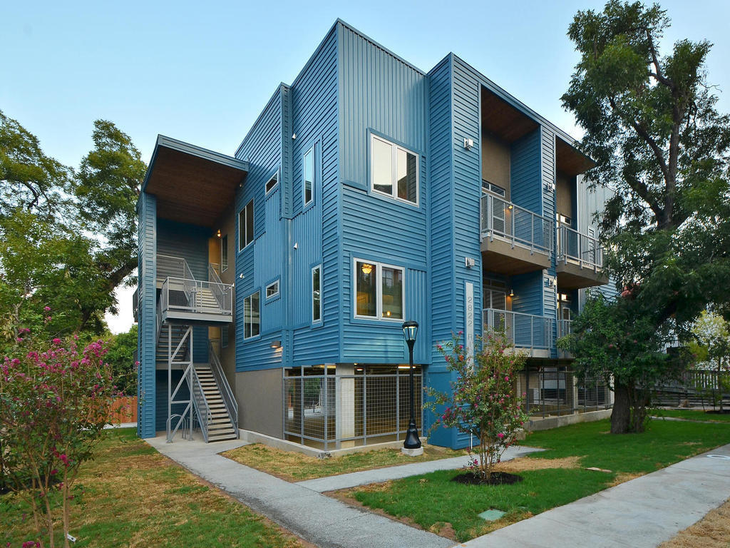 Austin Apartment: 2822 Rio Grande Street