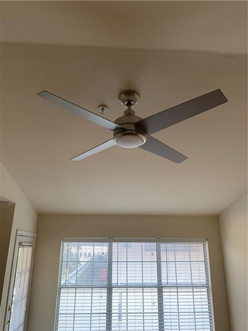 Austin House: 501 W 26th Street Unit 313