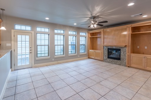 UT PRE-LEASE: 6 Bed / 3 Bath - Spacious bedrooms, North of UT – photo 1