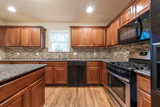 UT PRE-LEASE: Charming 4 bed / 3 bath house with many updates, short bike or walk to UT – photo 1