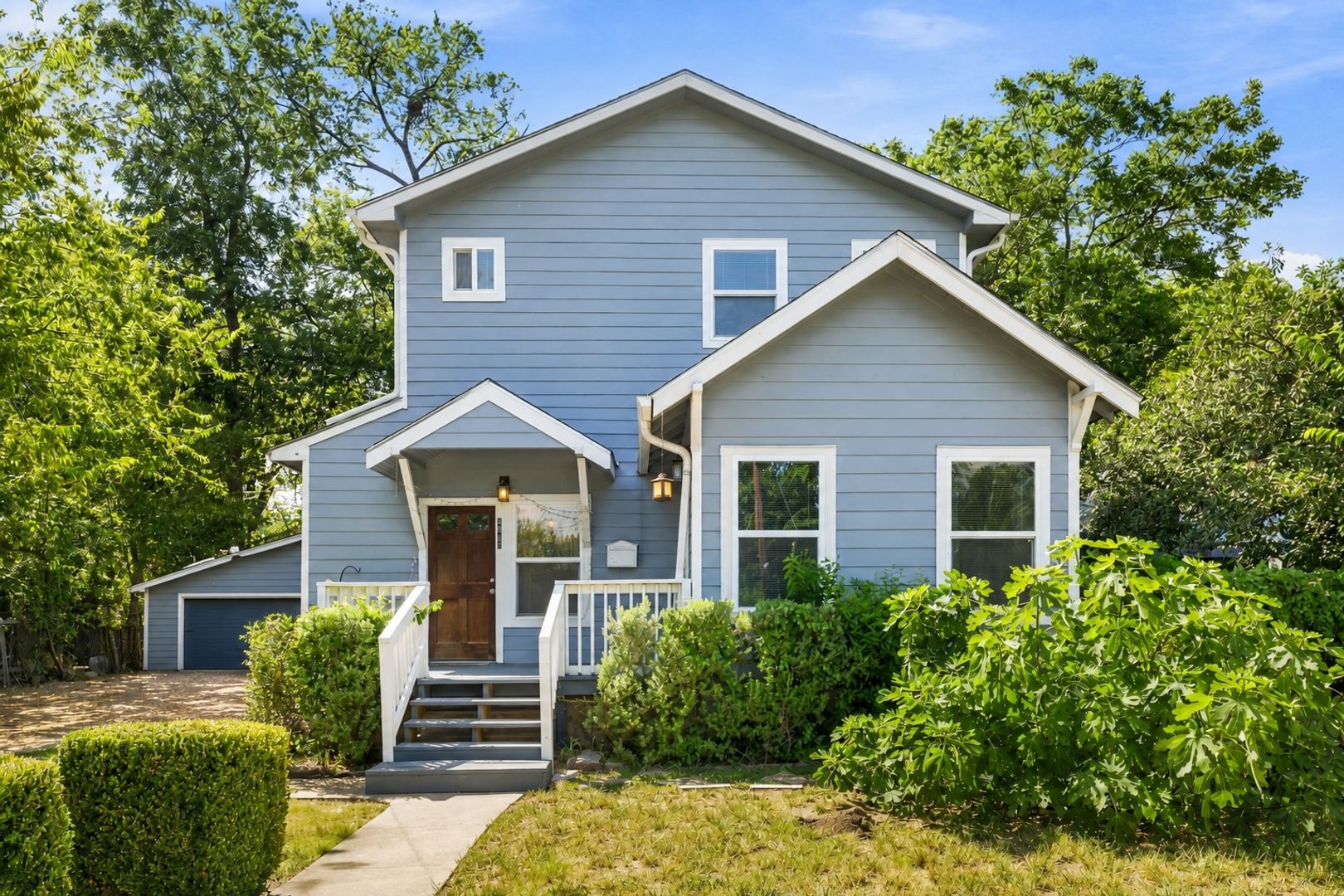 Austin House: 4802 Clarkson Avenue
