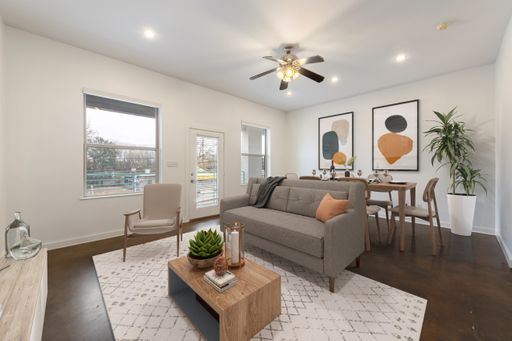 Available Now: Eastside Condo 1 bed / 1 bath, close to everything! – photo 1