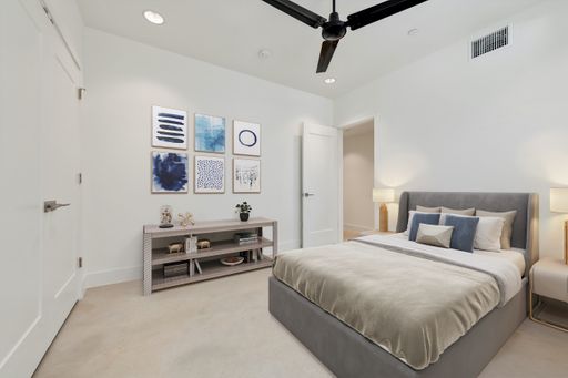 UT PRE LEASE: Luxury new apartment complex in North Campus, multiple units and floorplans available! – photo 1