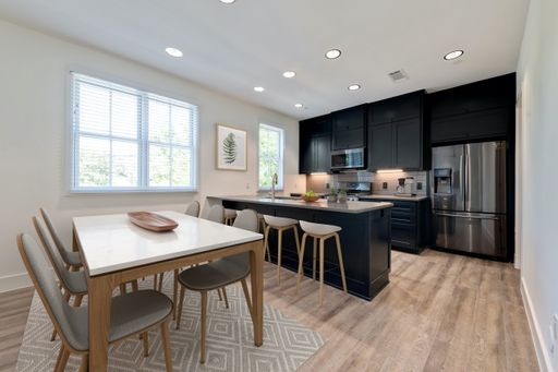 2019 Newly Constructed Home: Luxury Designer Finishes - Prime Central Austin Location – photo 1
